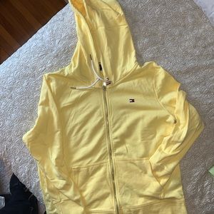 EUC Tommy Hilfiger Zip hooded sweatshirt